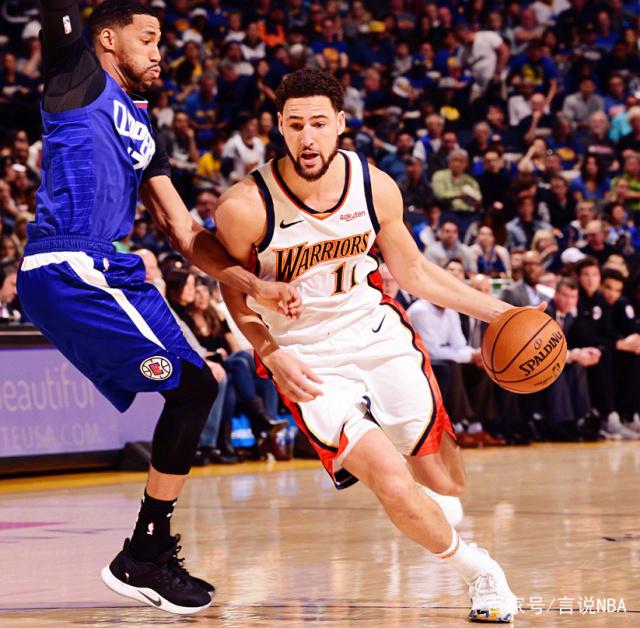 体育蹦床世 体育蹦床世