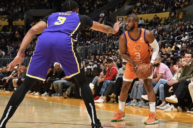 威少面临挑 威少面临挑